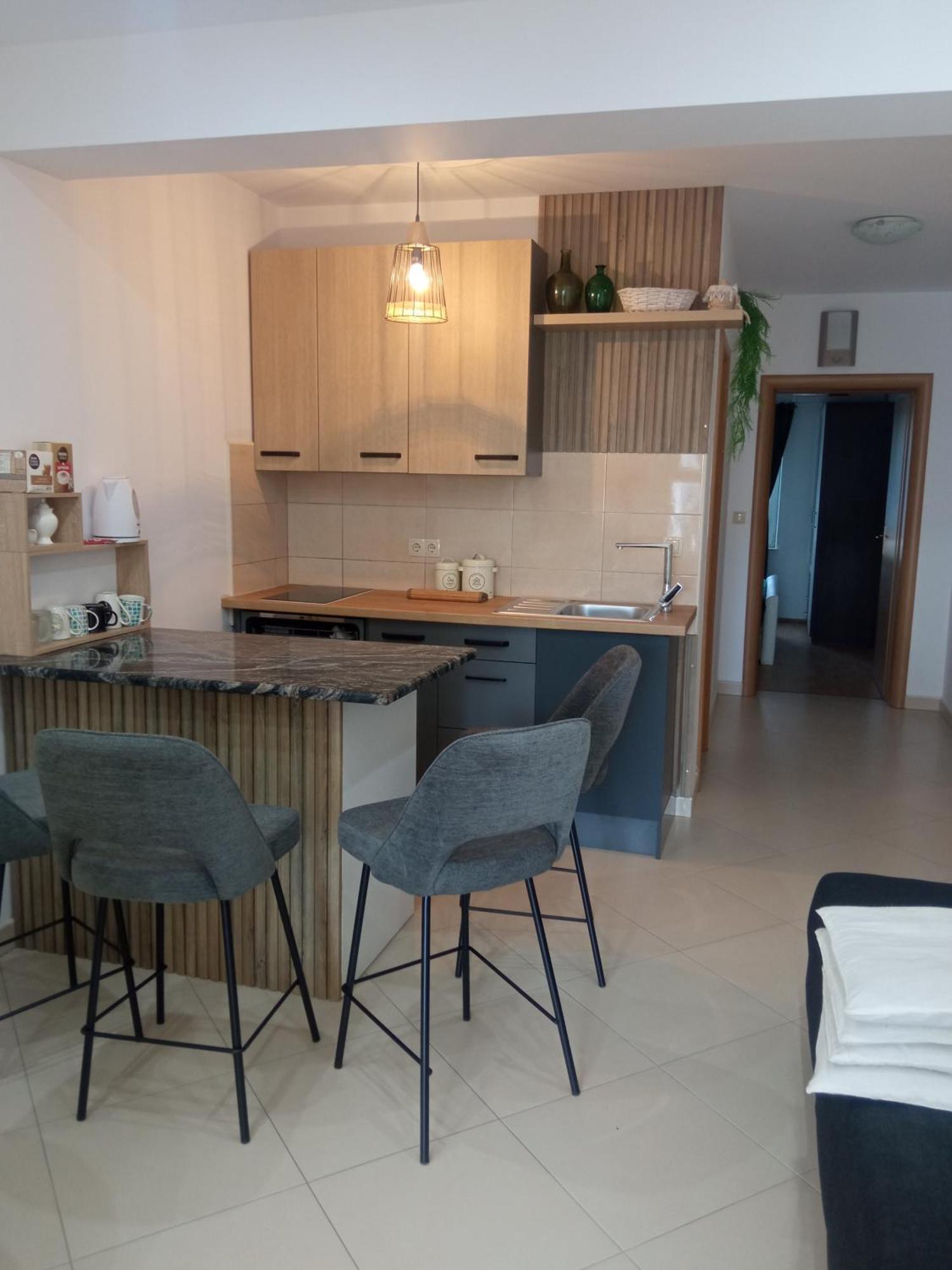 Apartments Tomic Vodice Exterior photo