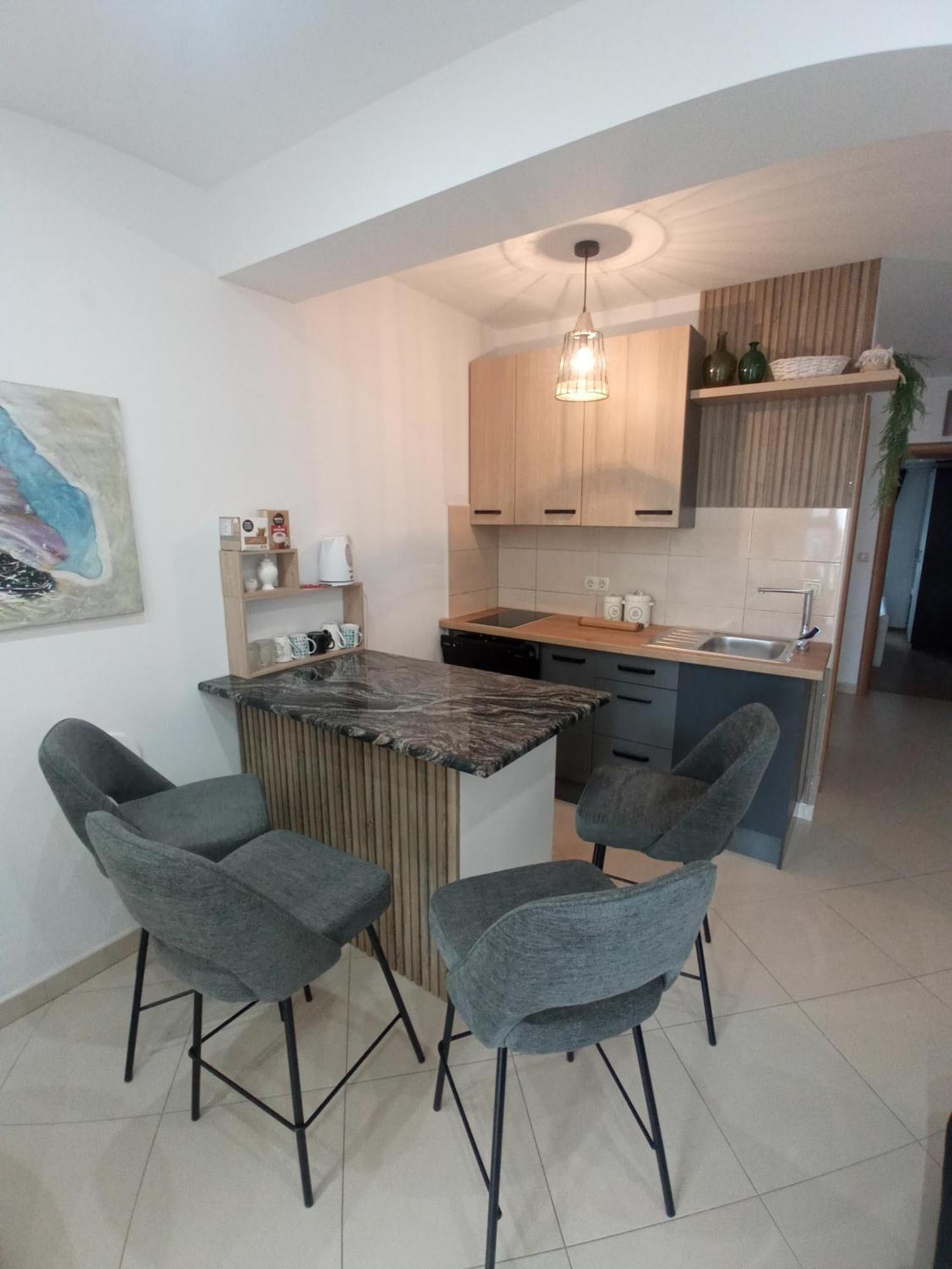 Apartments Tomic Vodice Exterior photo